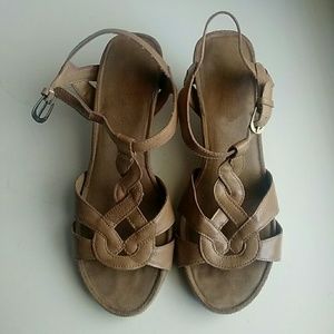 Aerosoles nude wedge sandals